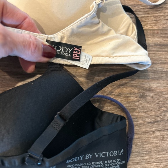 36A bra clean out !  Six bras in this package of bras - Picture 4 of 4